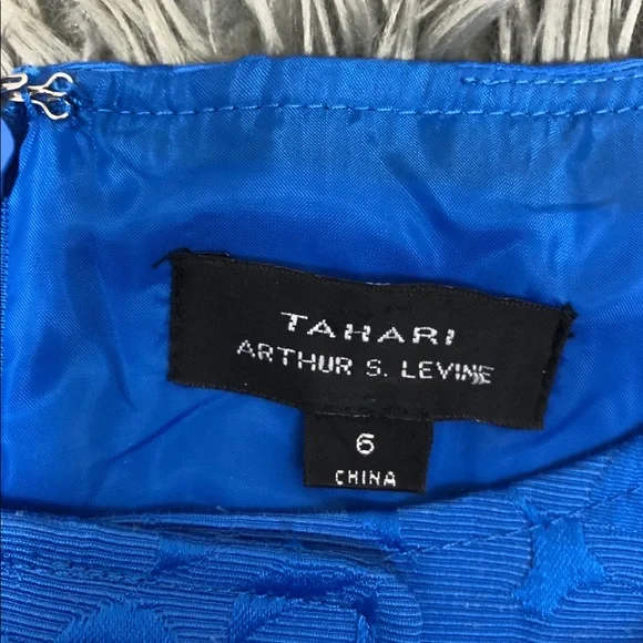 Tahari Retro Vibe Dress - Picture 2 of 7